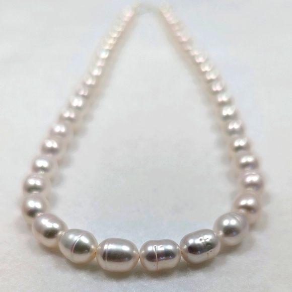 REAL - 9-10mm Baroque Pearl Necklace - Picture 11 of 11